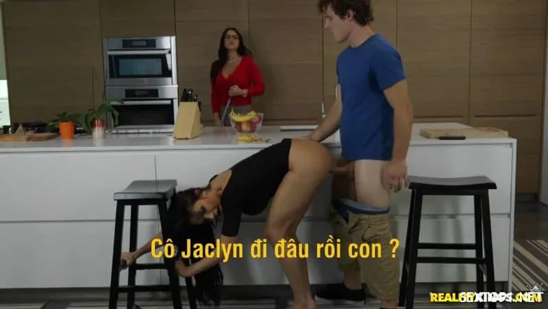 sex đánh nhau lột đồ,girl sex,china gay sex Chơi luôn bạn thân của mẹ